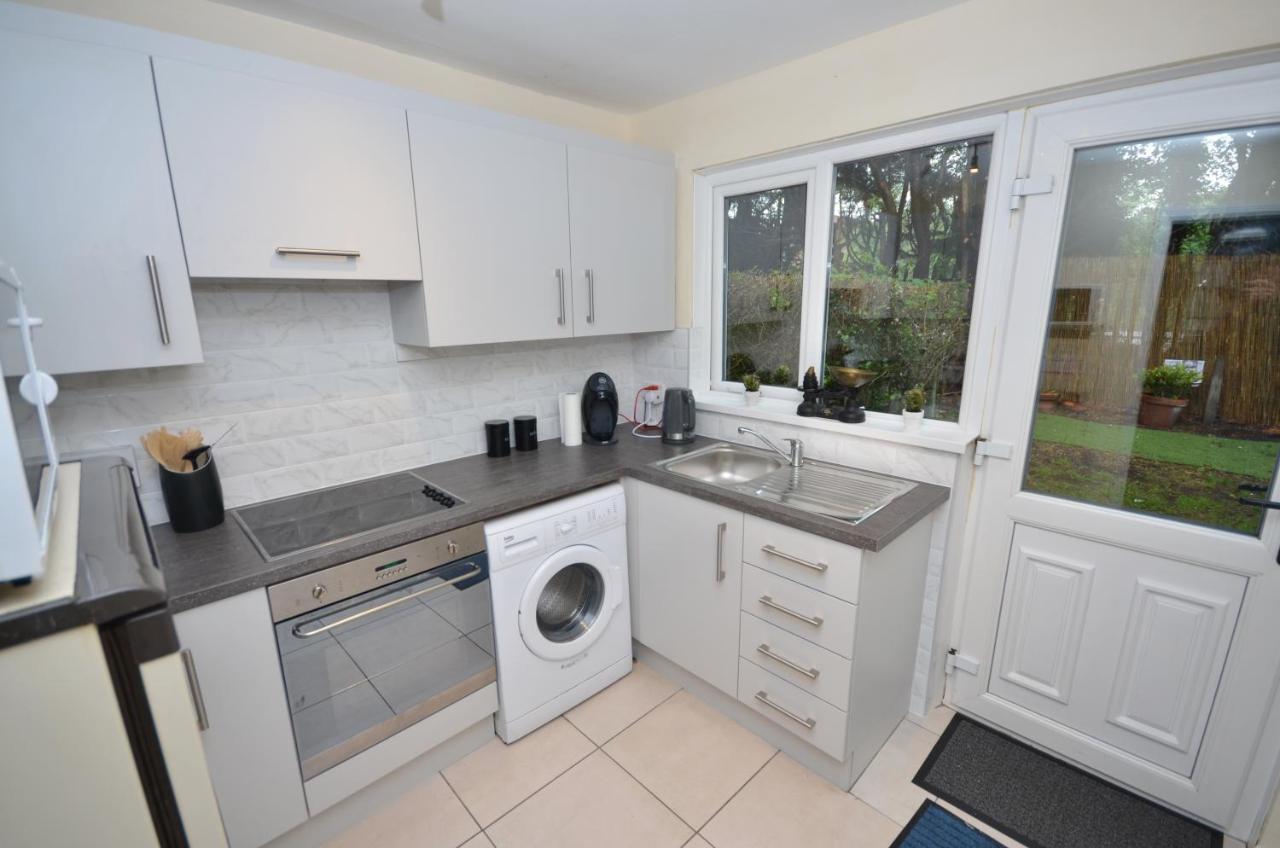 Bright Stylish 2 Bedroom Garden Apartment South Belfast Close To Everything Esterno foto