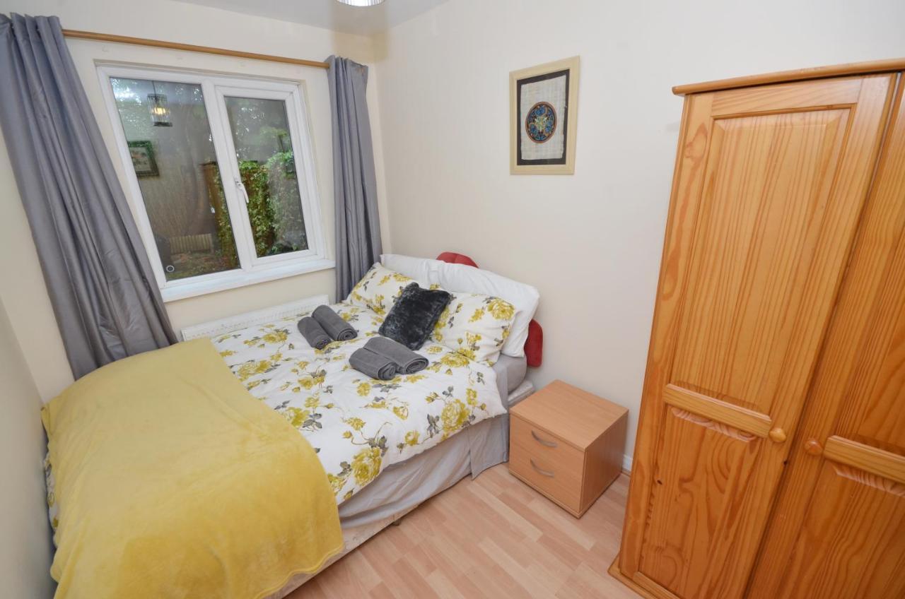Bright Stylish 2 Bedroom Garden Apartment South Belfast Close To Everything Esterno foto